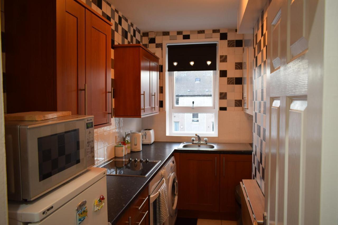 Glasgow Lovely Apartment D&N ภายนอก รูปภาพ