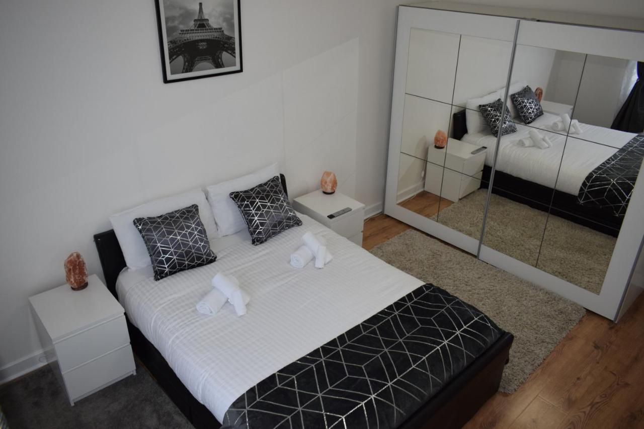 Glasgow Lovely Apartment D&N ภายนอก รูปภาพ