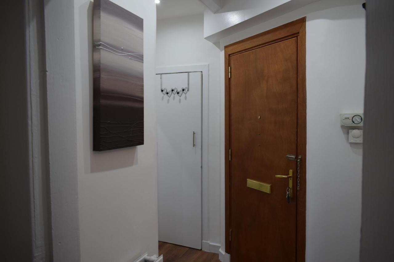 Glasgow Lovely Apartment D&N ภายนอก รูปภาพ